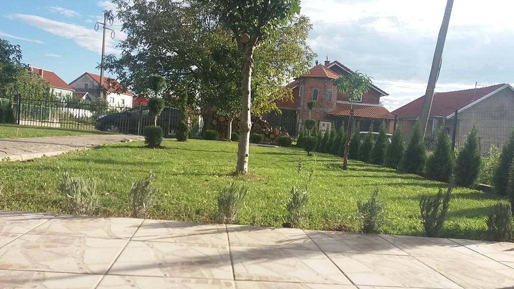 Apartments "Predah Kod Baraca" Ni エクステリア 写真