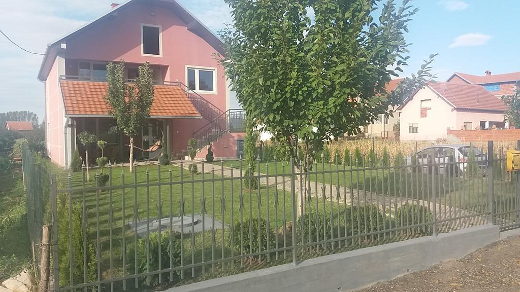 Apartments "Predah Kod Baraca" Ni エクステリア 写真