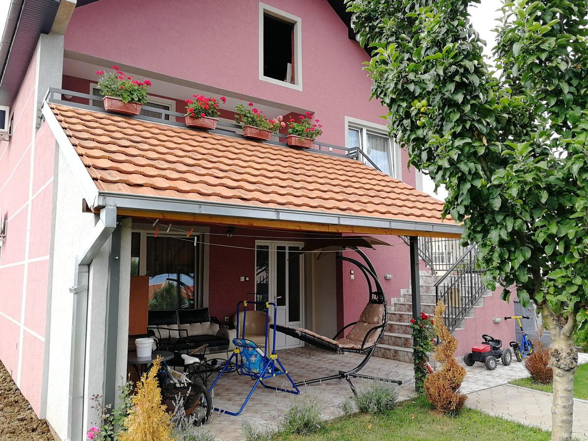 Apartments "Predah Kod Baraca" Ni エクステリア 写真
