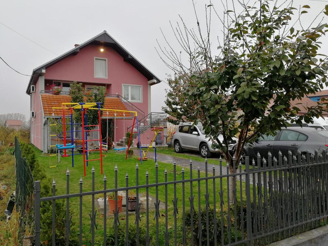 Apartments "Predah Kod Baraca" Ni エクステリア 写真